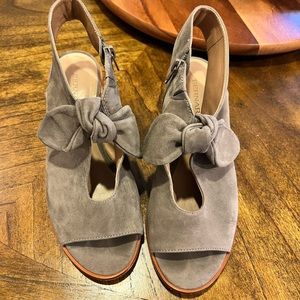 Bernardo suede heel size 7.5